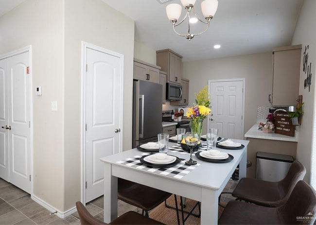 Photo - 7111 N 59th Ln Unit 4