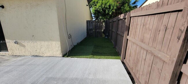 Photo - 14242 SW 283rd St