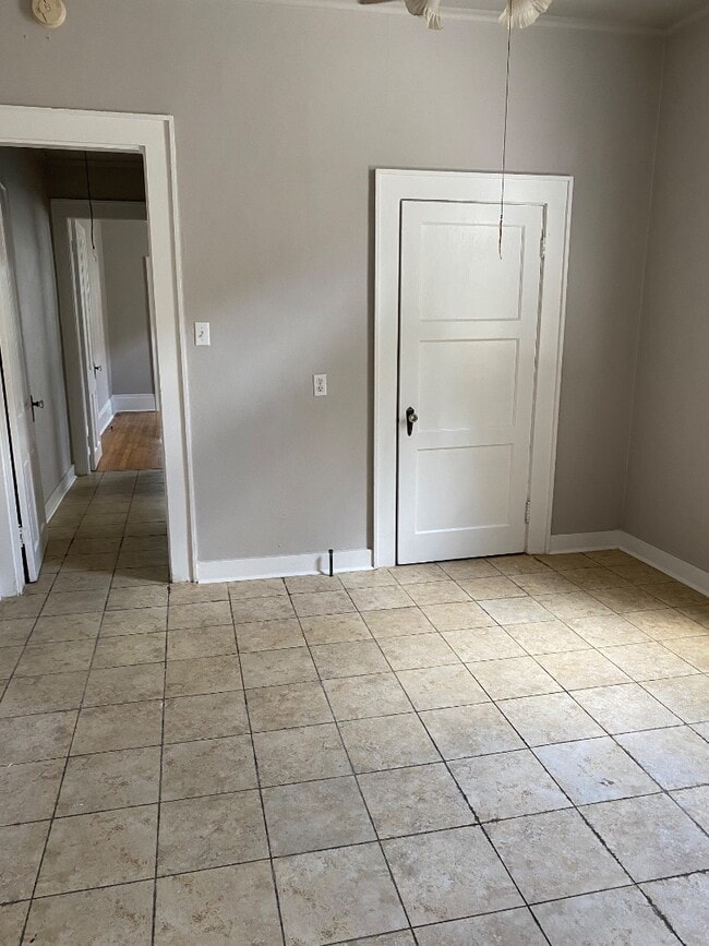 Photo - 922 N Roman St