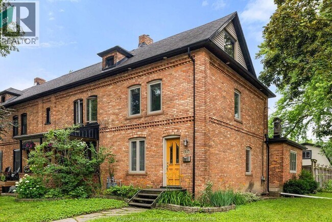 Photo - 803 Monmouth Rd