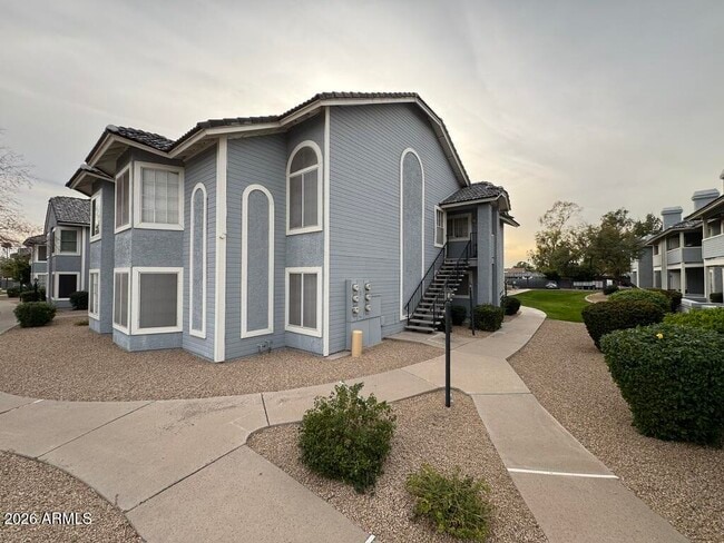 Building Photo - 2910 W Marconi Ave Unit 119