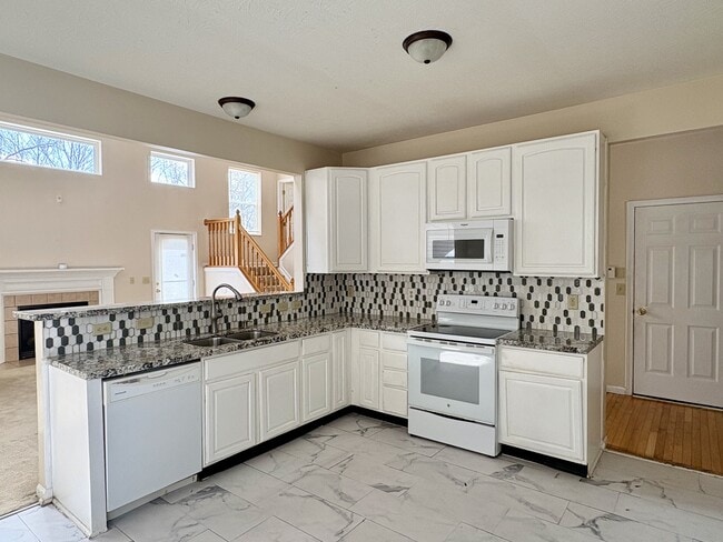 Photo - 2341 Oaktree Pl