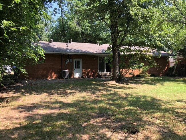 Photo - 1308 Sycamore St