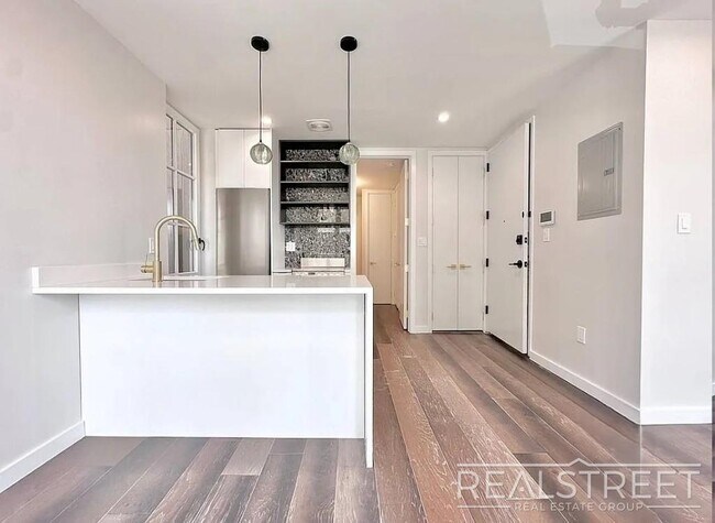 Photo - 1BR in Sunset Park/South Slope | Sunlit, Spacious & Pet-Friendly Unit 2F