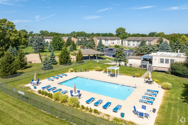 Aerial - Pine Crossing Apartments