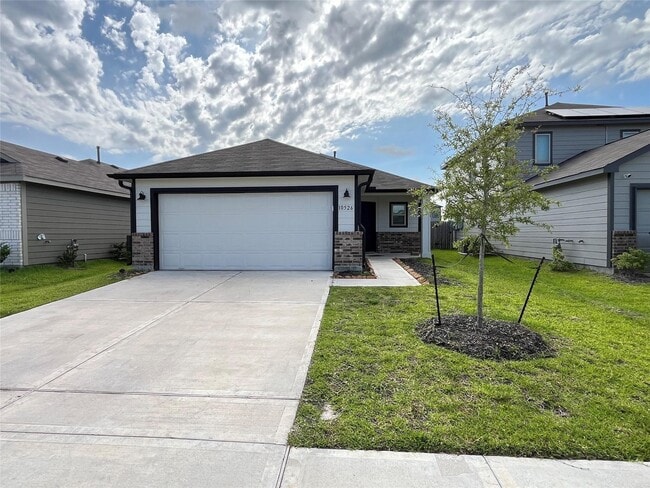 Photo - 10526 Vinca Minor Ln