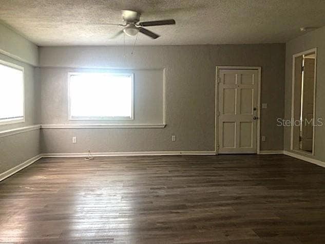 Photo - 106 E 12th St