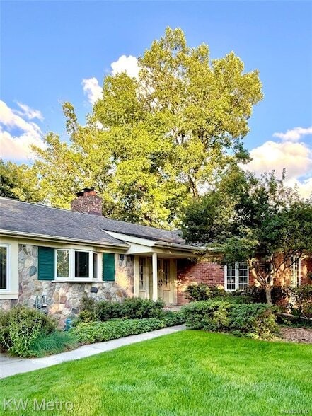 Photo - 1448 Inwoods Cir