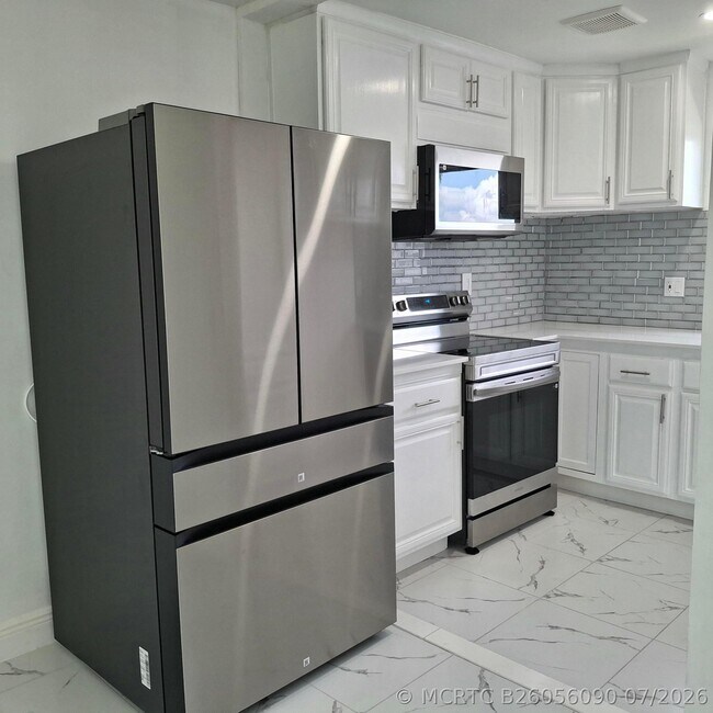 Photo - 2739 Emory Dr W Unit J