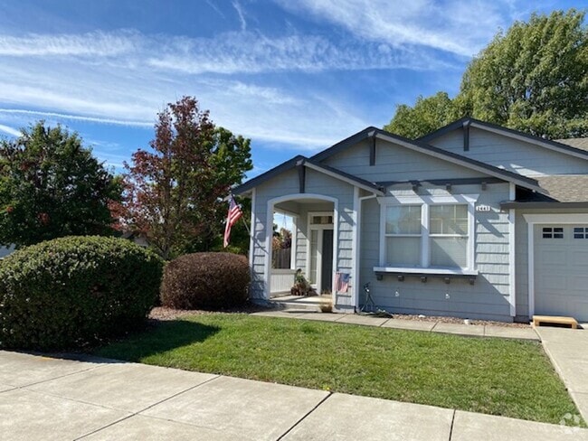 Building Photo - ~Beautiful 3 Bed 2 Bath House in Santa Rosa~