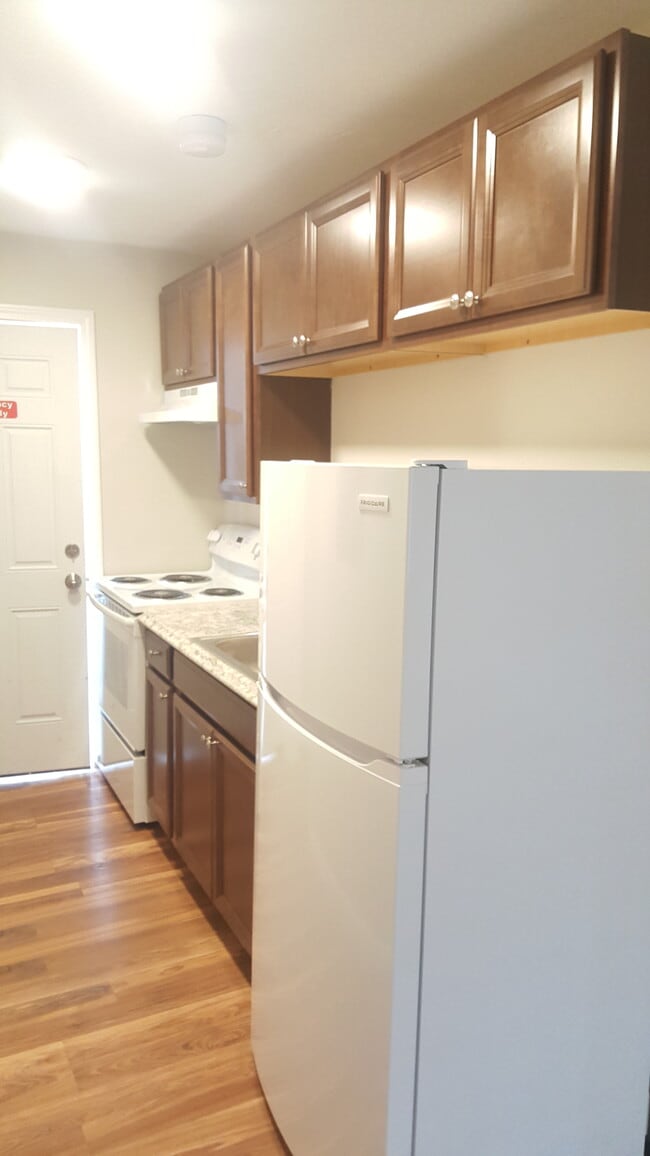 Photo - 10 E Main St Unit 3