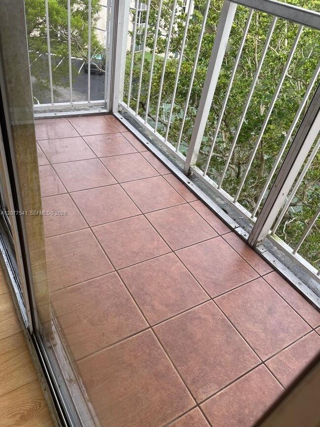 7075 NW 186th St Unit C505
