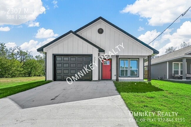 Building Photo - 2307 Mill St