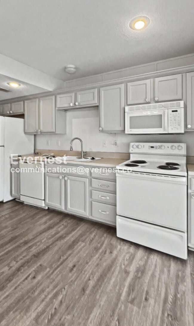 Photo - 8114 N Lawn Ave