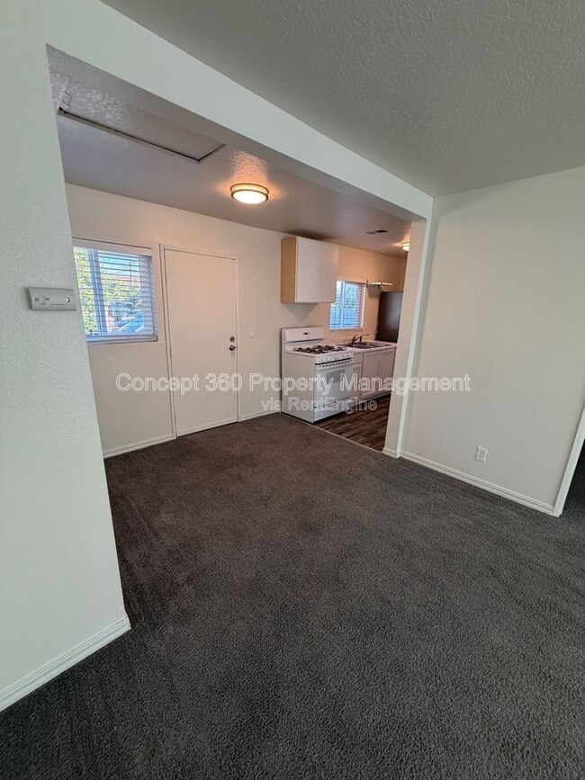 Photo - 1016 Lime Ave