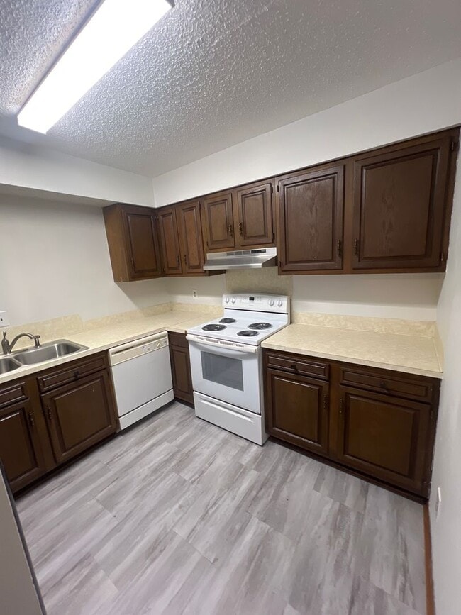 Photo - 2 Bedroom 1 bath for lease