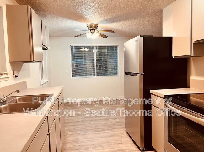 Photo - 6313 151st St NW