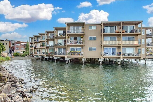 Building Photo - 65 Kirkland Ave Unit 214 Rental