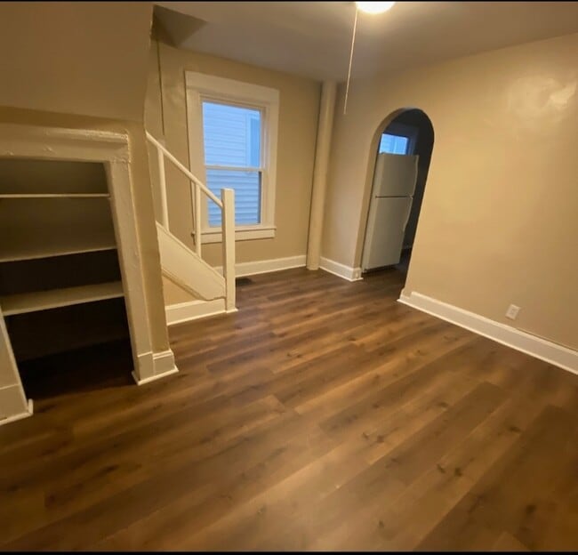 Photo - 411 N Centennial St