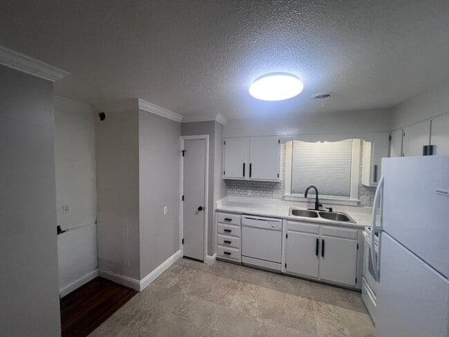 Photo - Private Duplex Style 2-bedroom!