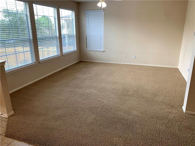 Photo - 10705 Beard Ave