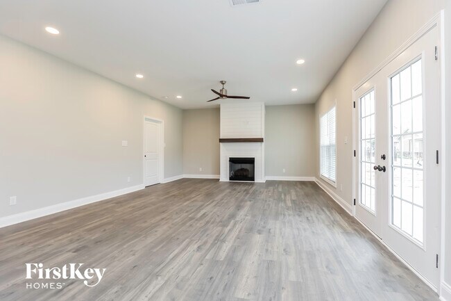 Photo - 516 Dexter Dr