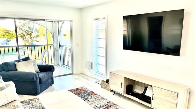 Photo - 2 High Point Cir W Unit 304