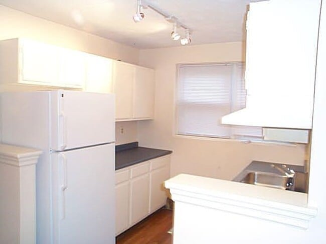 Photo - 406 Highland Ave Unit 402-4