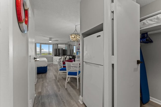 8817 S Thomas Dr Unit SI ID1354977P