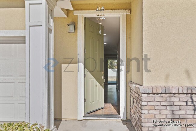 Photo - 1181 Navigator Dr