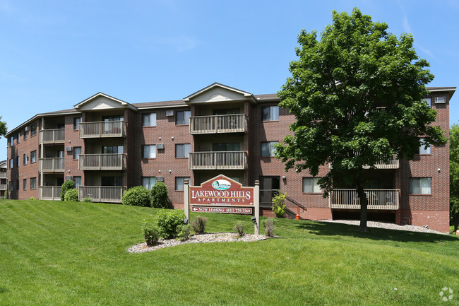 Lakewood Hills Apartments - Lakewood Hills Apartments