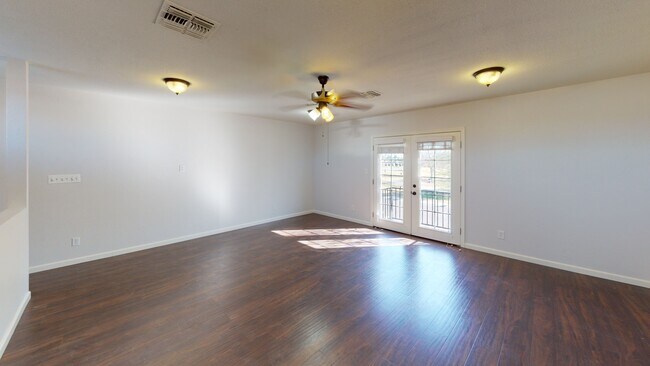 Photo - 1206 E Redfield Rd