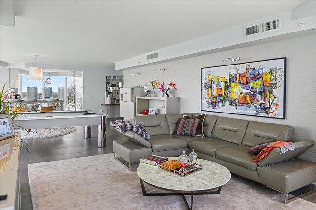 Photo - 17555 Collins Ave Unit 2501