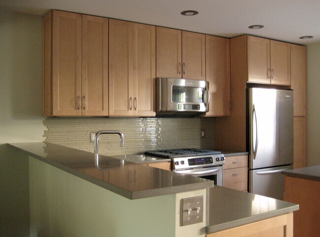 Photo - 415 Burgoyne Rd