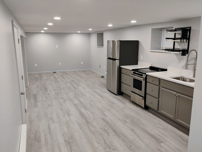 Photo - 3609 W Forest Park Ave Unit #2