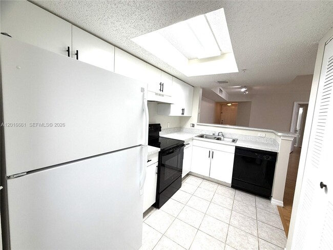 Photo - 5045 Wiles Rd Unit 201