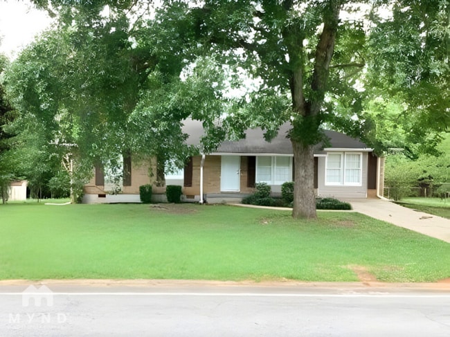 Building Photo - 8298 Kendrick Rd