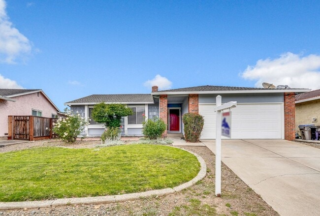 Building Photo - 3 BEDROOM 2 BATH House in Branham-Jarvis Neighborhood