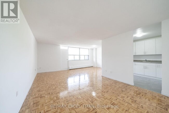 Photo - 5 Glamorgan Ave Unit 412