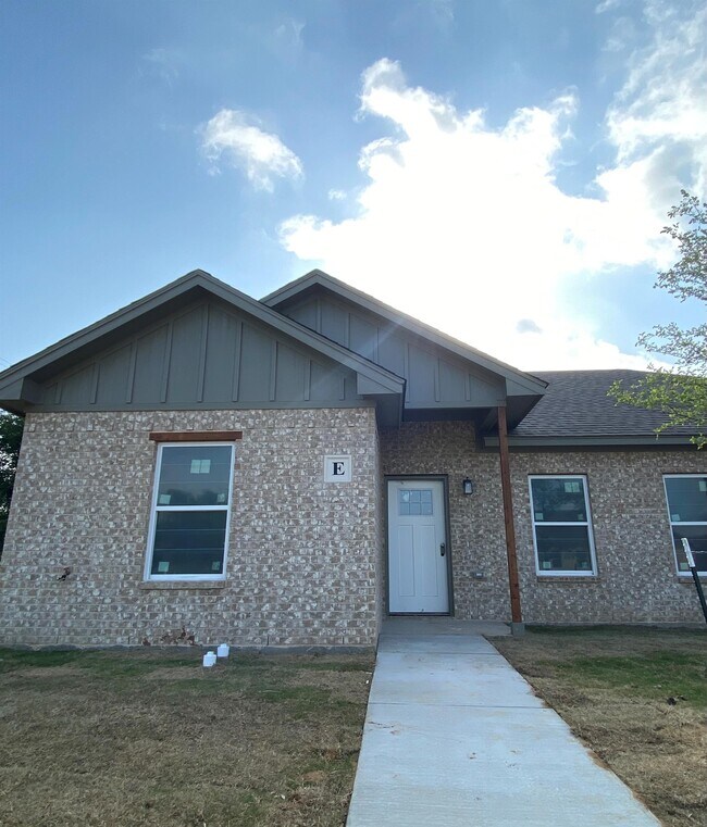Photo - 1531 W Kilpatrick Ave House