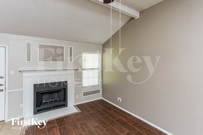 Photo - 1317 Nicole Way