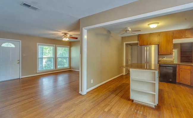 Photo - 3504 Corto Ave