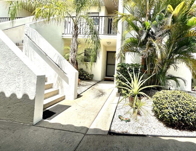 Photo - **Charming Ground Floor Condo in Oakwood S... Unidad 2275 S McCall Rd #102