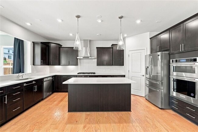 Photo - 406 Riverclub Rd
