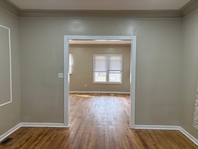 Photo - 2536 Calvert Ave