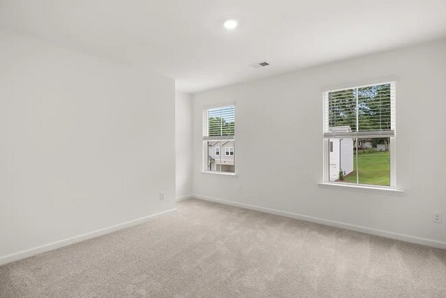 Photo - 81 Saddlebred Wy