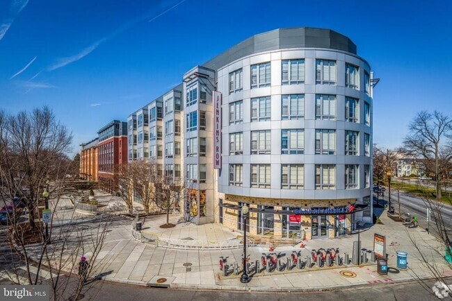 Building Photo - 1391 Pennsylvania Ave. SE Unit 257 Rental
