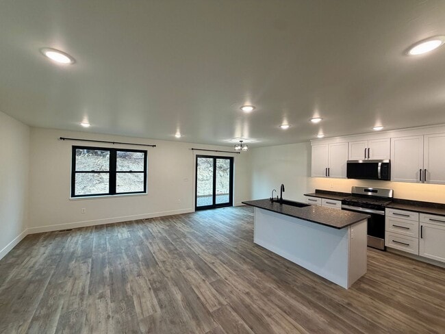 Photo - 3 B Raven Rdg Rd Unit B