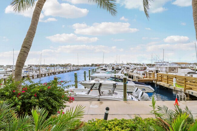 Photo - 806 E Windward Way Unit 102