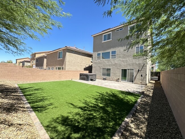 10187 Lawton Ridge Ct